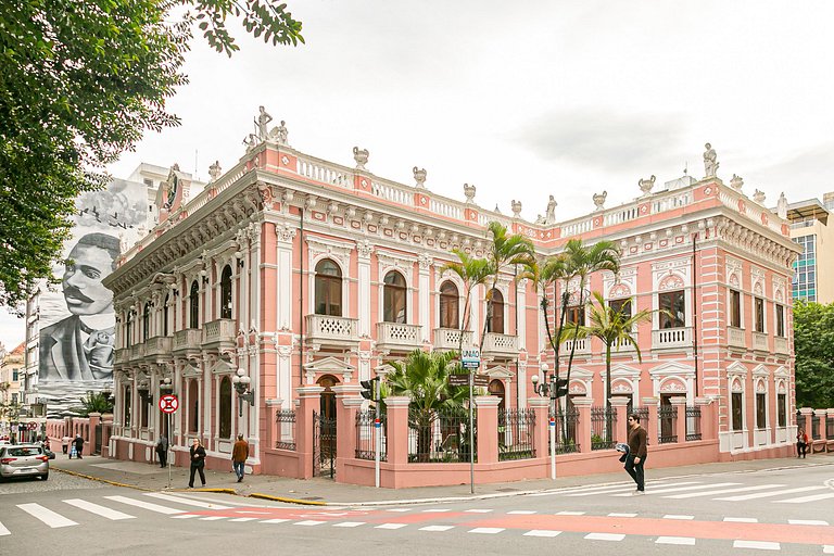 Apto novo em predio proximo a beira mar