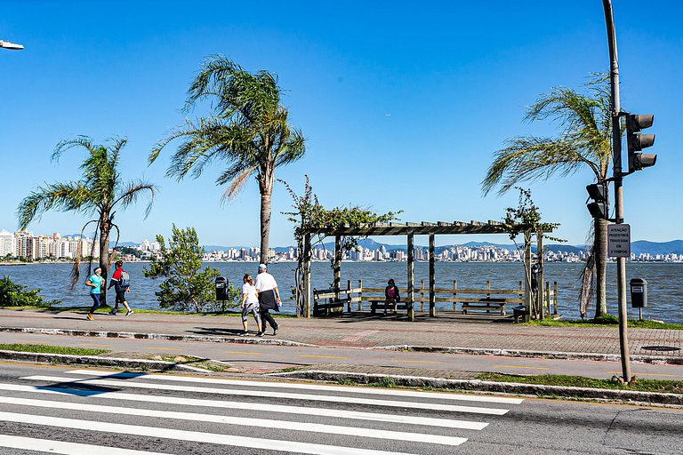 Apto novo em predio proximo a beira mar