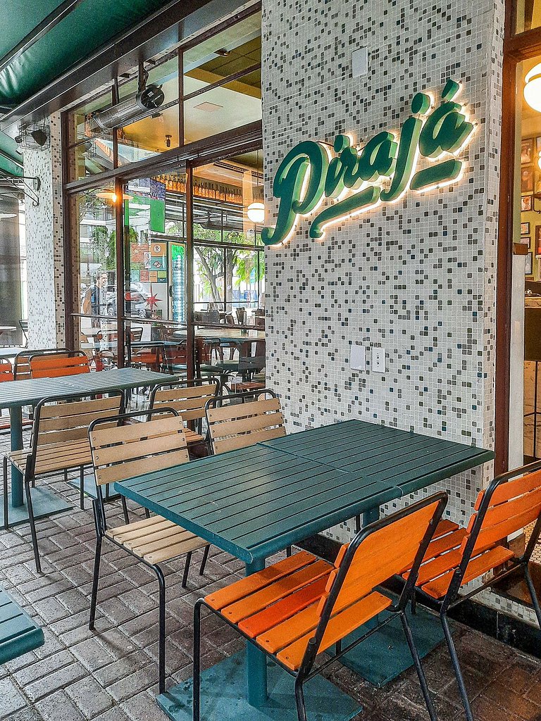 Prédio com rooftop 360° e café da manhã ao lado da Faria Lim