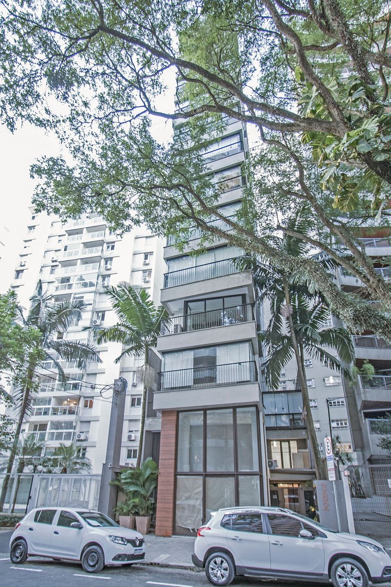 Studio em prédio moderno próximo ao Pq Ibirapuera